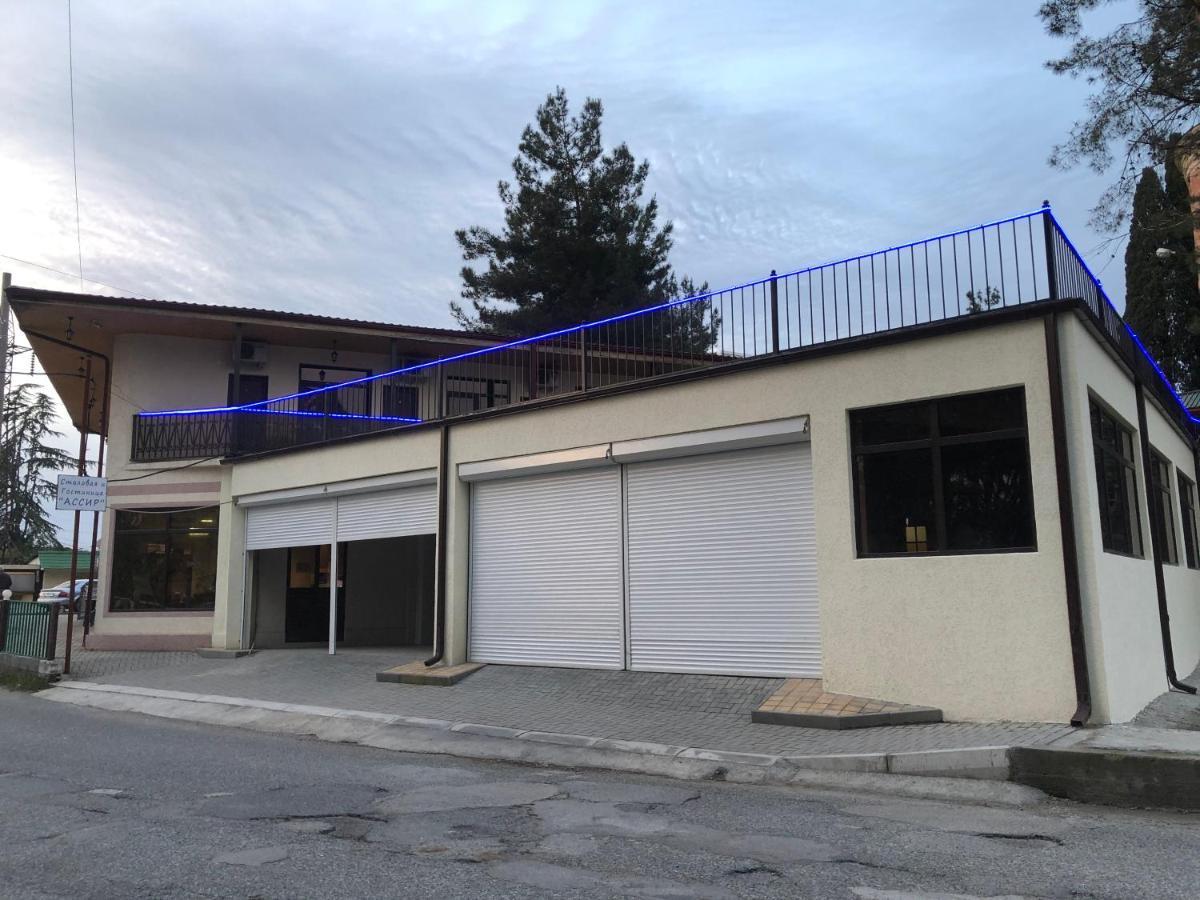 Cafe-Hotel Assir Pizunda Exteriör bild